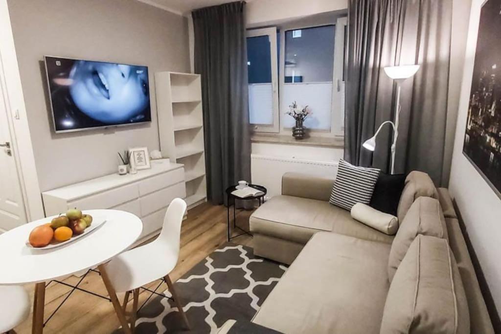 Bezagenta Mozart3 Studio Easy Access To City Wifi Warschau Buitenkant foto